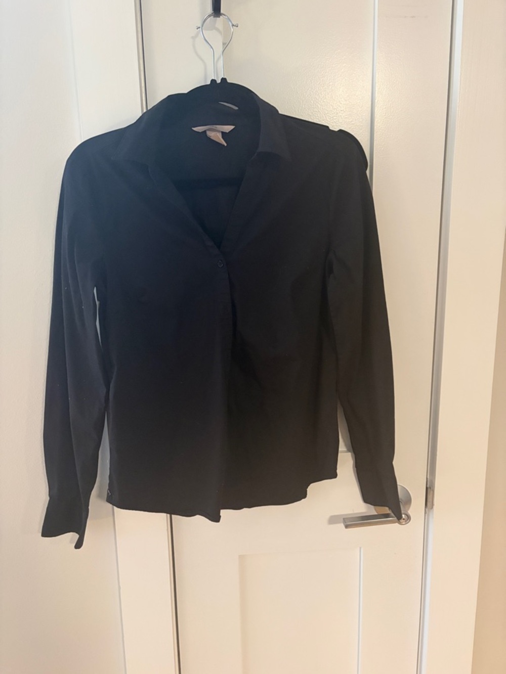 H&M Black Long-Sleeve Button-Down Shirt